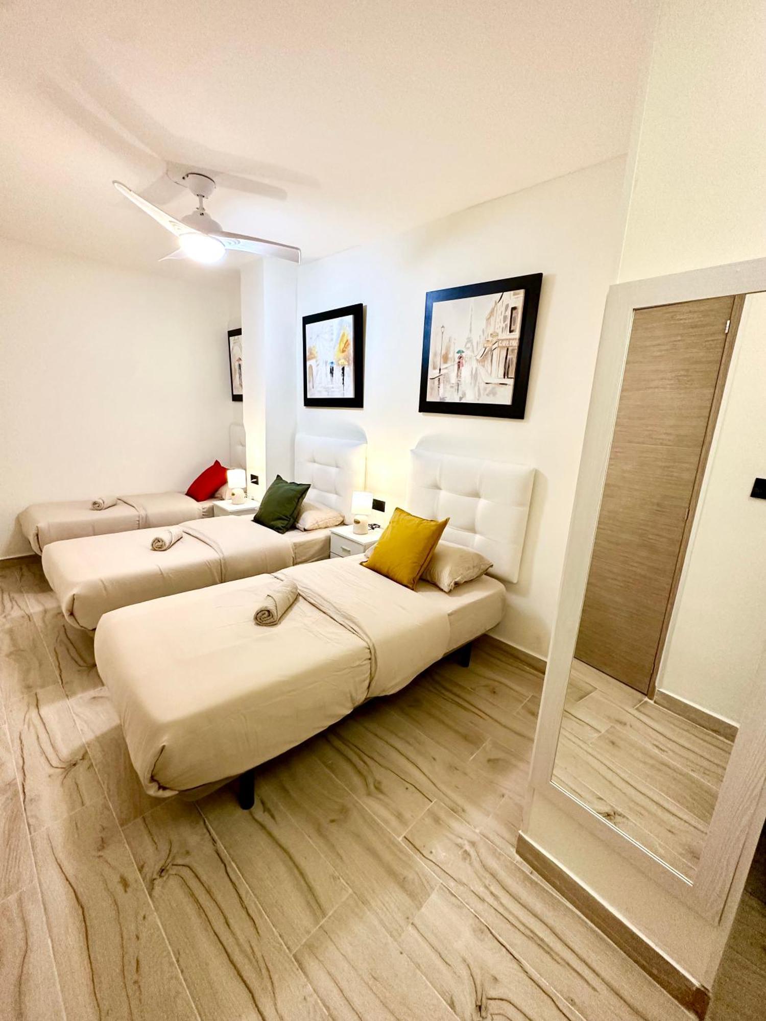 La Reina Apartment By The Sea Alicante Exterior photo
